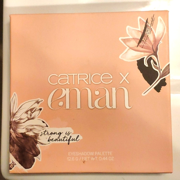 ❤️ 4/$25 Catrice x Eman Eye shadow palette - Picture 2 of 3